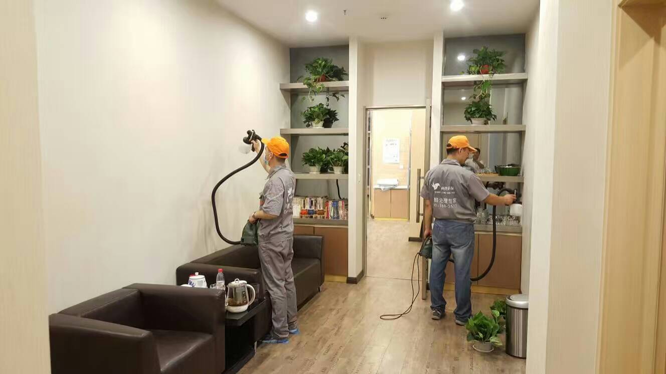 威思麗高溫瑜伽生活館局部區域重點施工 威思麗高溫瑜伽生活館局部區域重點施工