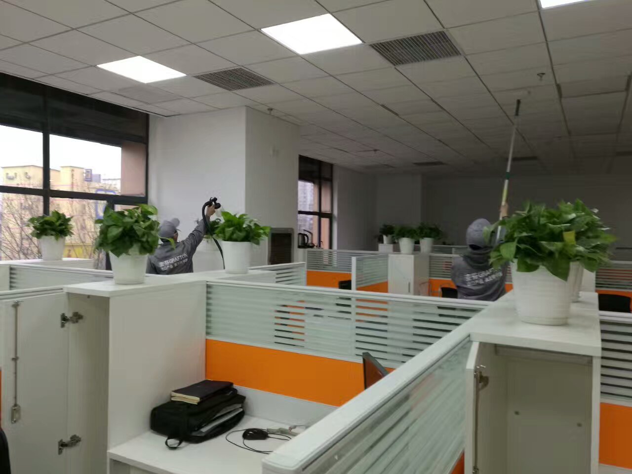 辦公區域頂面施工 辦公區域頂面施工