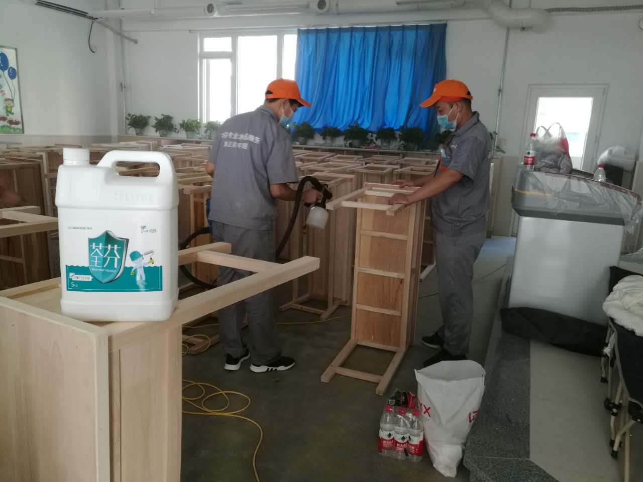 課桌接縫處重點治理 課桌接縫處重點治理