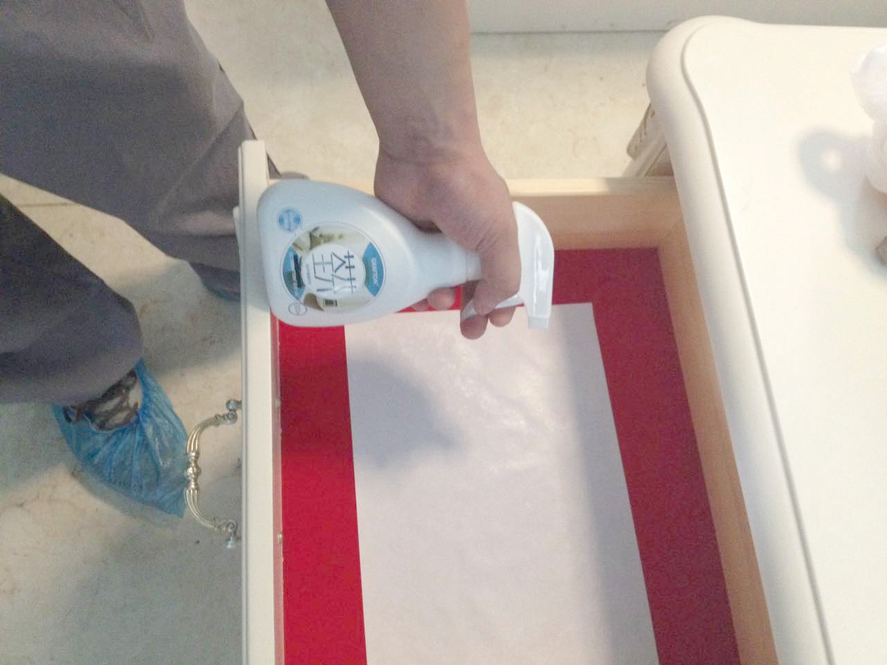 柜子抽屜放A4紙噴涂增大接觸面積 柜子抽屜放A4紙噴涂增大接觸面積