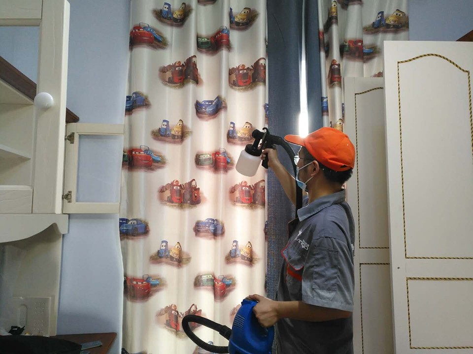 臥室窗簾全方位噴涂施工 臥室窗簾全方位噴涂施工