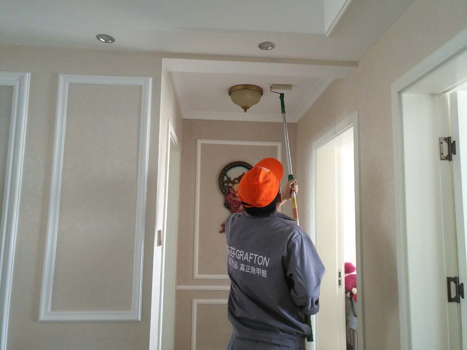 客餐廳過(guò)道頂面滾筒施工 客餐廳過(guò)道頂面滾筒施工