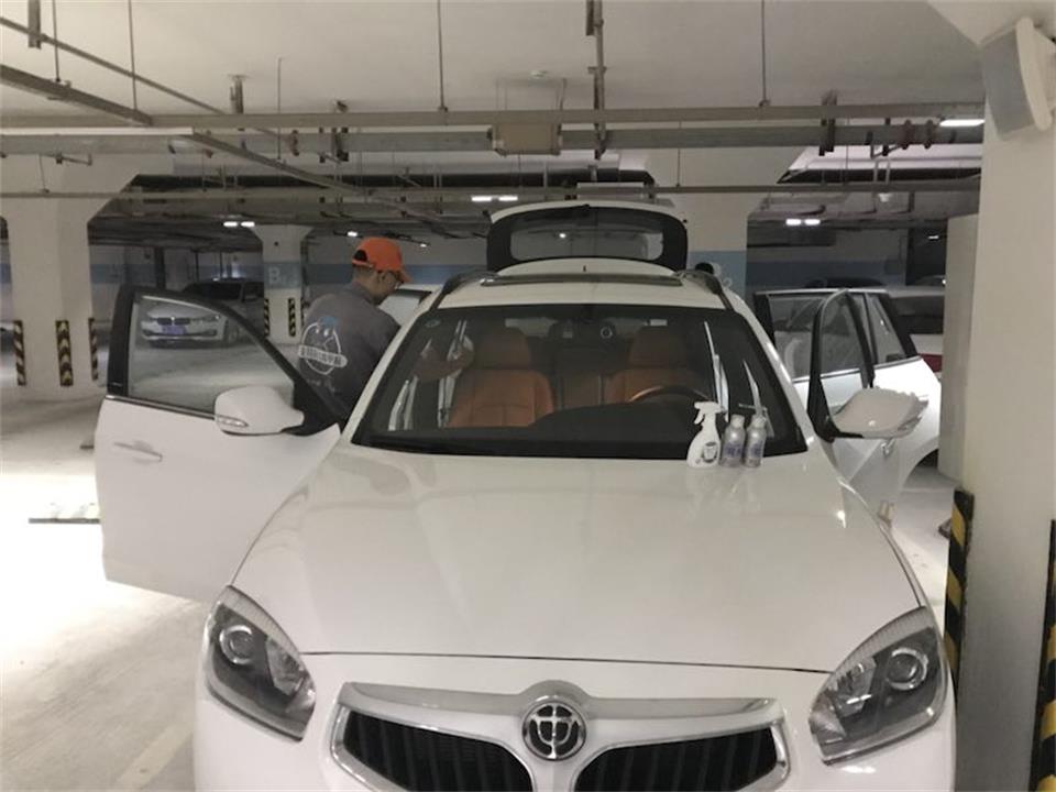 皮質座椅全方位噴涂施工治理 皮質座椅全方位噴涂施工治理