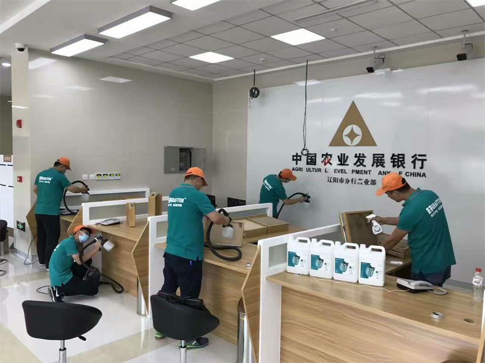 大廳柜臺噴涂全方位施工治理 大廳柜臺噴涂全方位施工治理