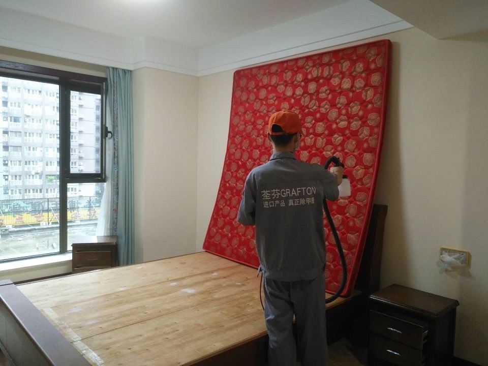 臥室床墊全方位噴涂施工 臥室床墊全方位噴涂施工