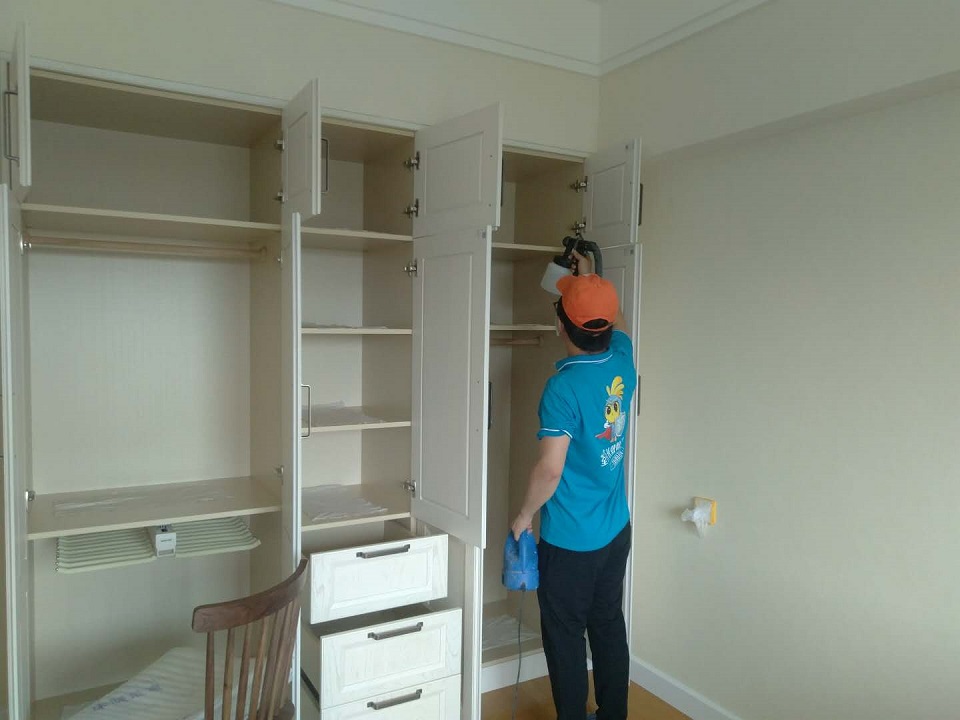 臥室衣柜全方位噴涂施工治理 臥室衣柜全方位噴涂施工治理