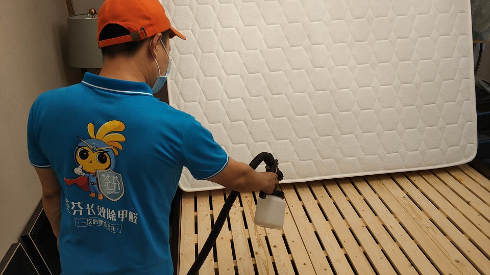 臥室床架噴涂全方位施工治理甲醛 臥室床架噴涂全方位施工治理甲醛