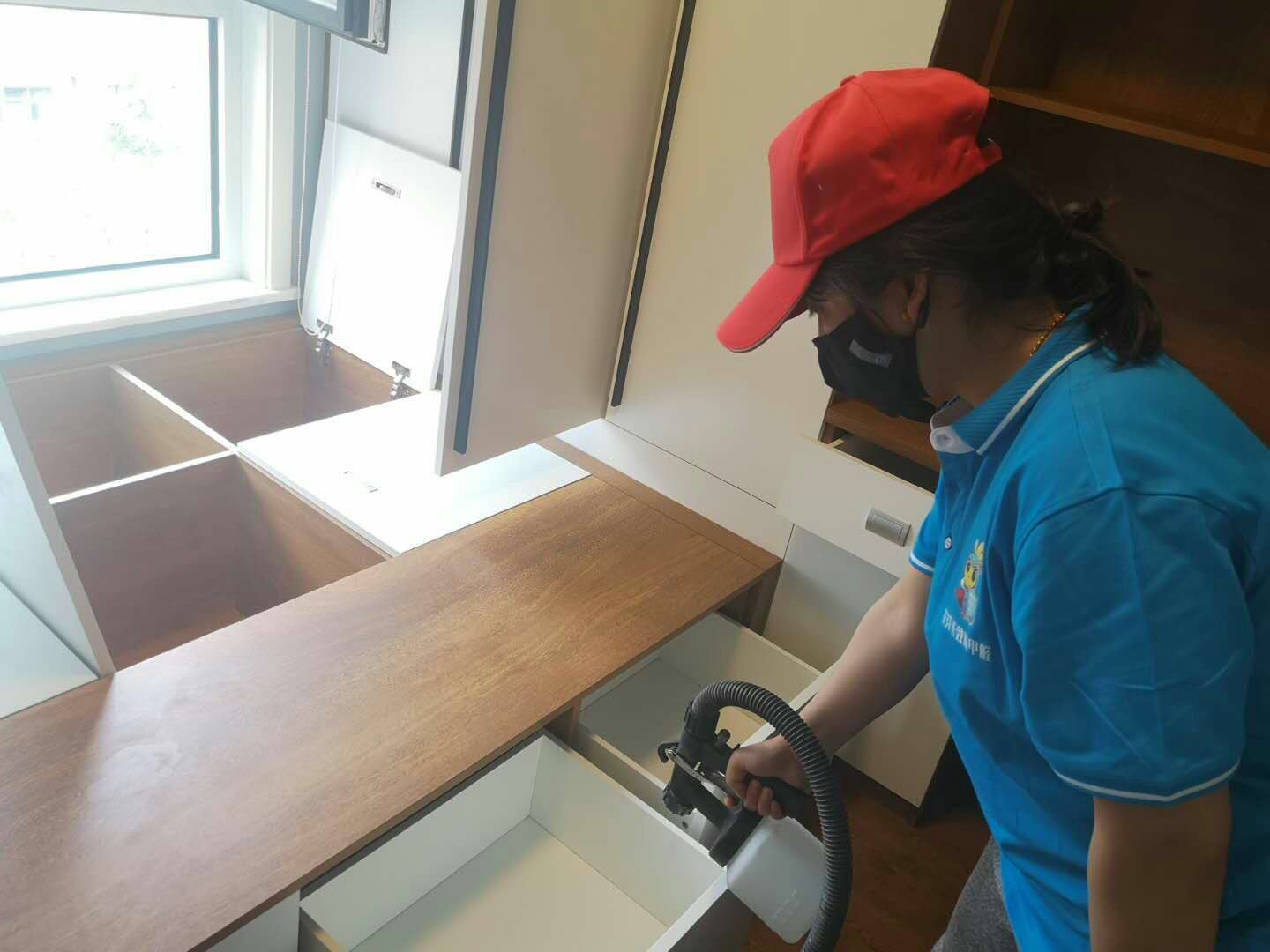 臥室榻榻米全方位噴涂治理甲醛 臥室榻榻米全方位噴涂治理甲醛