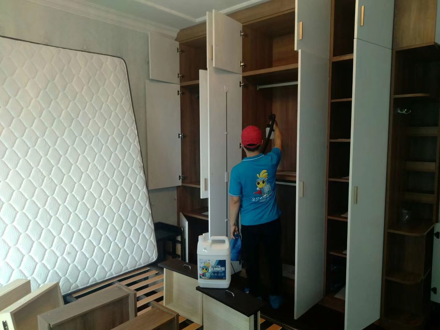 新房除甲醛柜子施工 新房除甲醛柜子施工