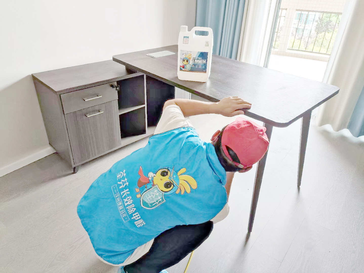 書桌柜子噴槍施工治理 書桌柜子噴槍施工治理