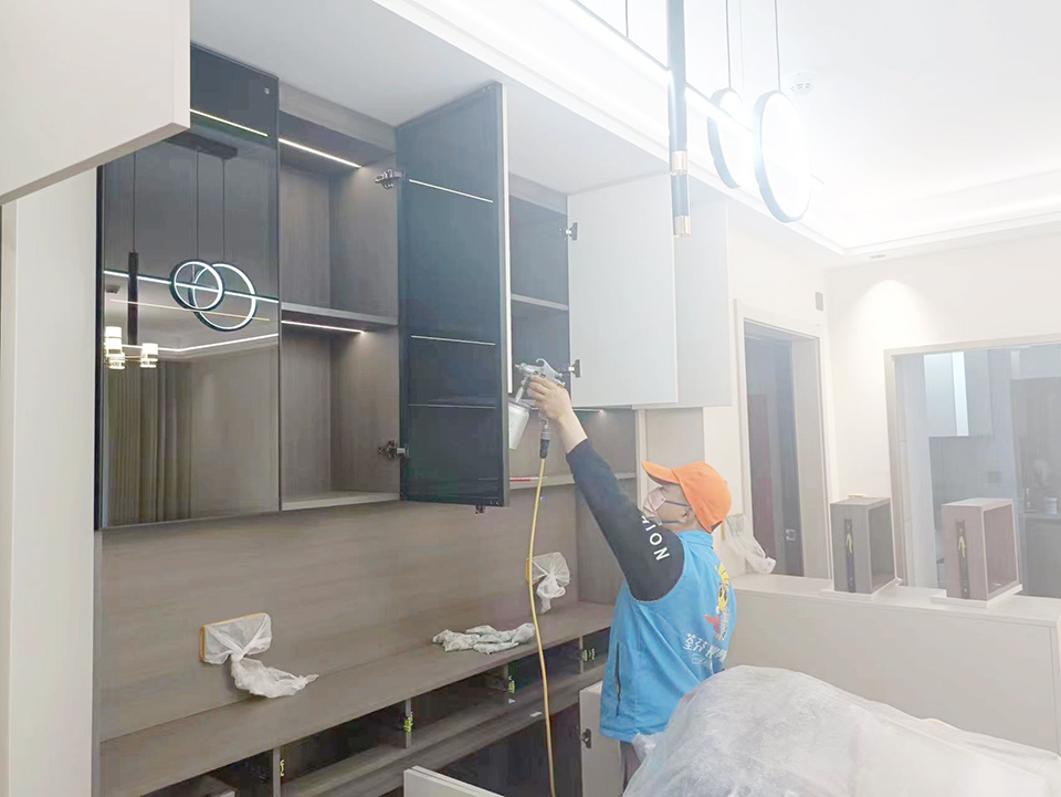 客廳儲物柜全方位噴涂治理 客廳儲物柜全方位噴涂治理